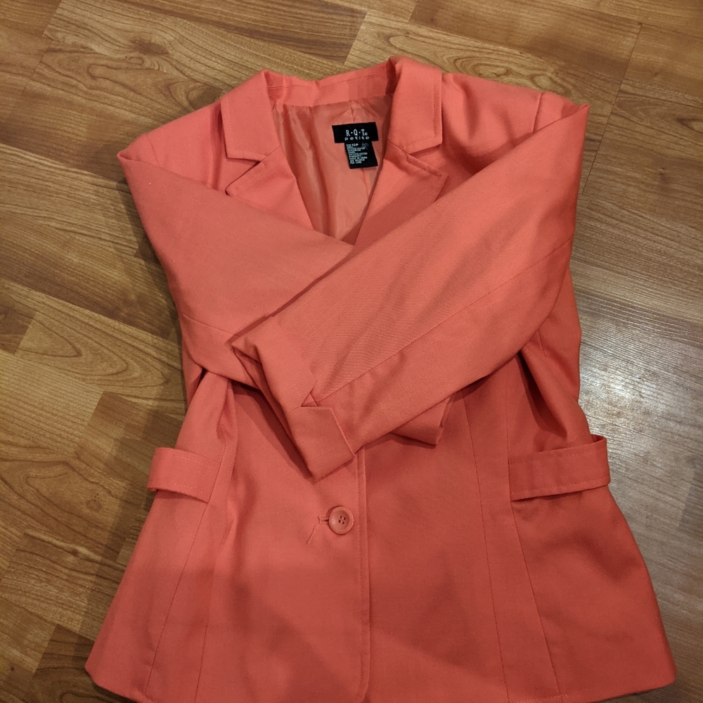 RQT Women's blazer